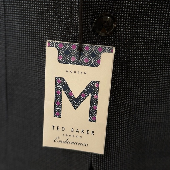 TED BAKER NEW suit
Jacket Black & Purple 100% Wool - Picture 5 of 9